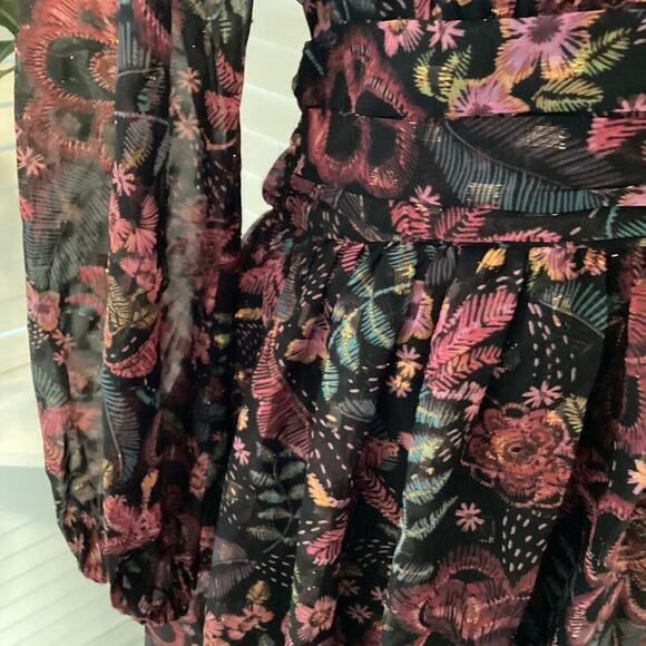 AQUA NWT LONG SLEEVE METALLIC FLORAL SIZE MED 1199 - Picture 5 of 7